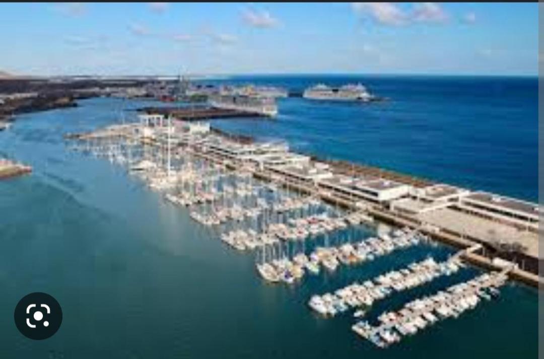 Отель El Barquito De Arrecife Арресифе Экстерьер фото