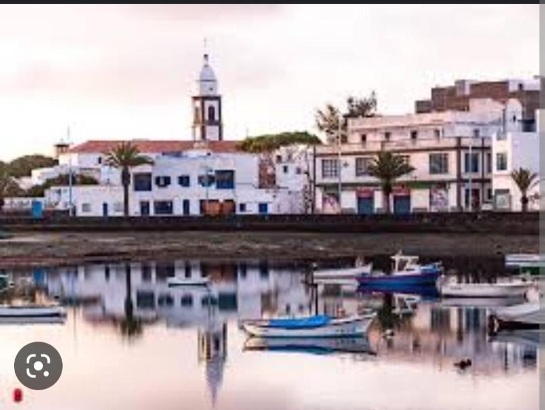 Отель El Barquito De Arrecife Арресифе Экстерьер фото